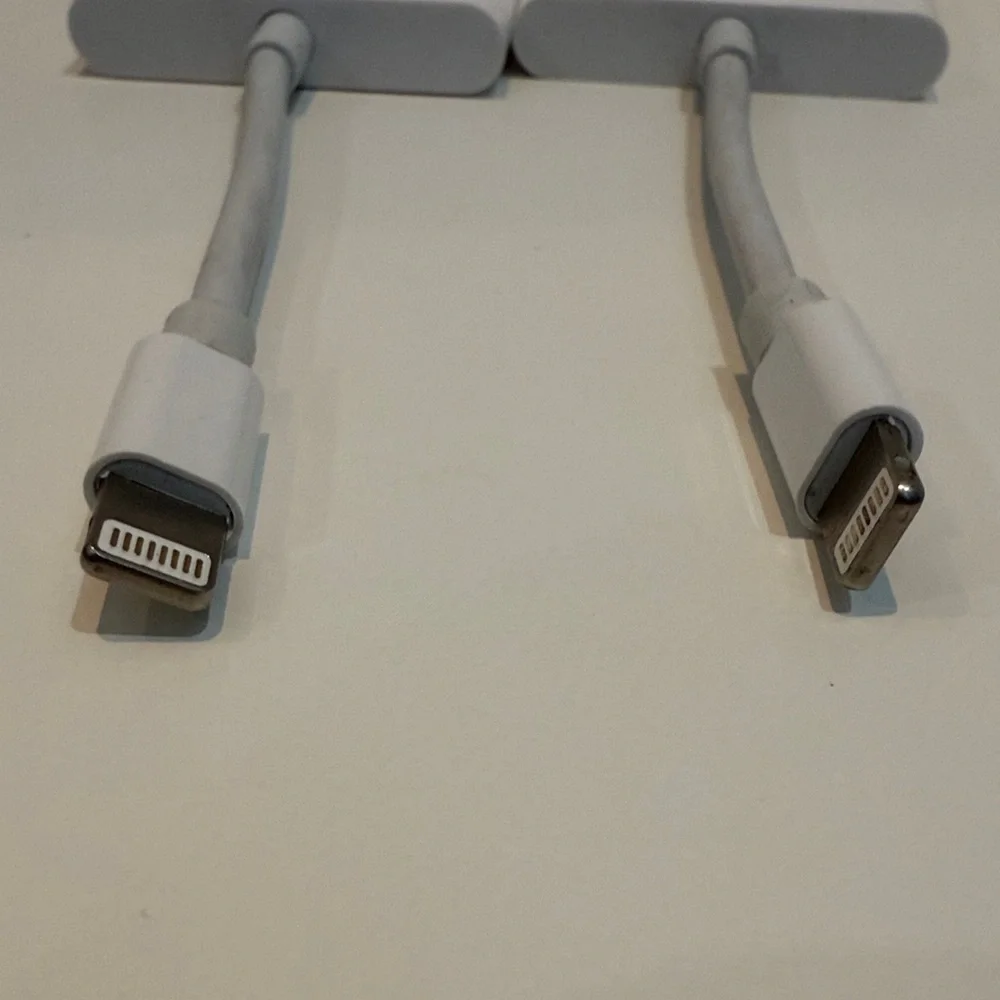 Apple White Dual Lightning Audio Adapter available